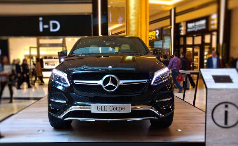 Χριστουγεννιάτικη «απόβαση» των νέων μοντέλων Mercedes-Benz και smart στα μεγάλα εμπορικά κέντρα Αθήνας και Θεσσαλονίκης